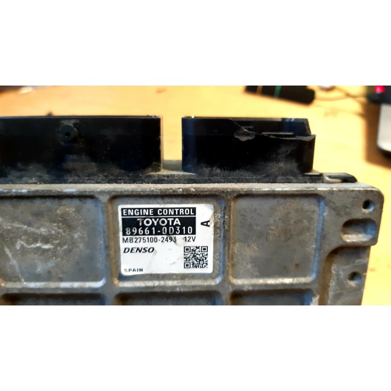 TOYOTA DZINĒJA VADĪBAS BLOKS (ECU) 89661-0D310 / MB275100-2493